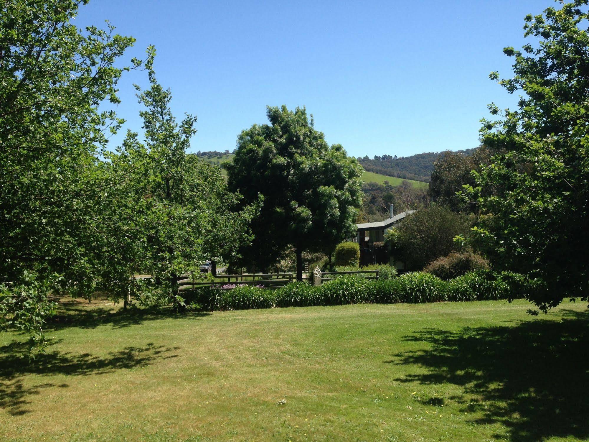 Yarra Glen Bed & Breakfast Экстерьер фото